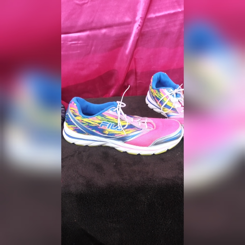 Colorful Fila Shoes - Picture 2 of 4